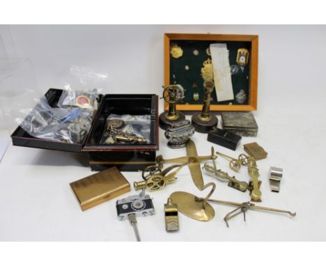 Collection of miscellaneous mixed metals and other – including cash box, military and other badges, brass model ships’ wheel 