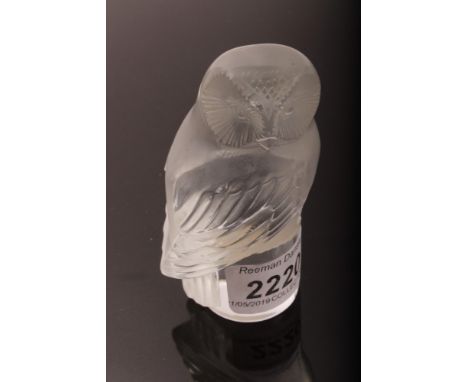 Lalique Glass model of owl signed Lalique France 9cms hig