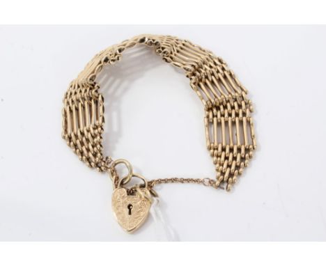 9ct gold gate bracelet with padlock clasp