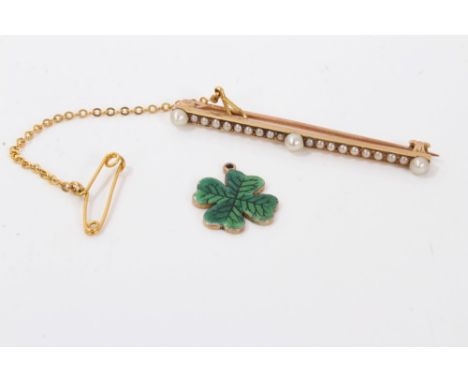 Victorian gold (15ct) seed pearl bar brooch and a gold (9ct) green enamel four leaf clover lucky charm (2)
