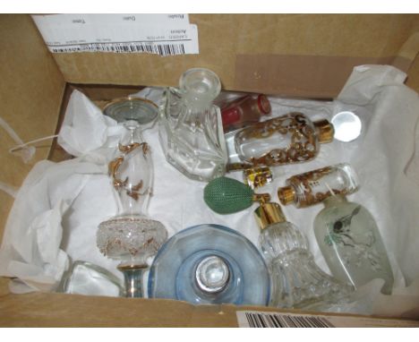 Small box containing a quantity of various perfume bottles, snuff bottles etc.