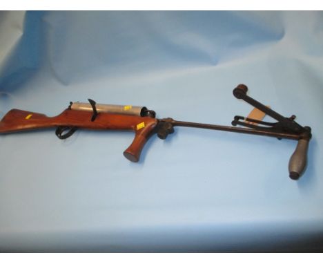 Early 20th Century clay pigeon caster by R. Blanton of Ringwood having wooden stock and covered sprint (founded 1916 by Tom A