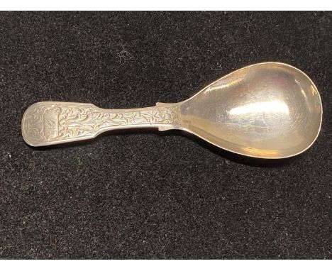 A hallmarked for Birmingham 1858 silver caddy spoon by George Unite, 12g 