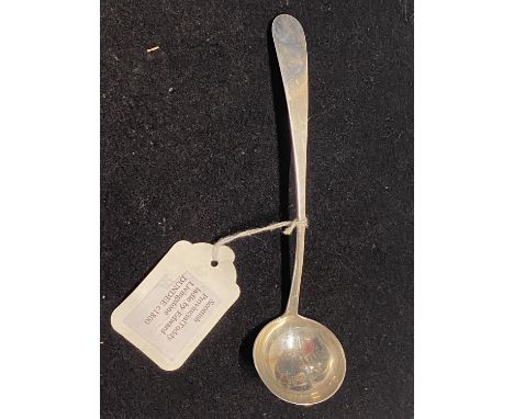 A hallmarked for Dundee 1800 Scottish silver toddy ladle by Edward Livingstone, 20g 