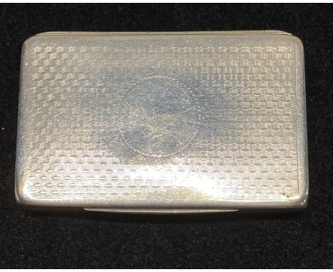 A hallmarked for Birmingham 1858 silver and gilt snuff box with blank cartouche, maker Edward Smith, 38g 