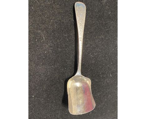 A Georgian silver caddy spoon with crest, maker unknown, 17g 