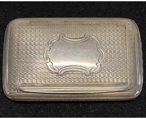 A hallmarked for Birmingham 1867 silver and gilt snuff box with blank cartouche, maker R Thornton, 42g 