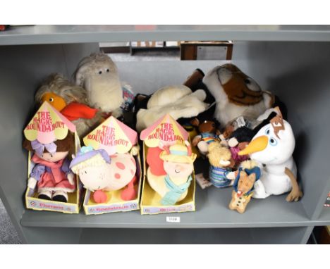 A shelf of Soft Toys including 1993 Golden Bear Products The Magic Roundabout, Brian, Ermintrude and Florence all in presenta