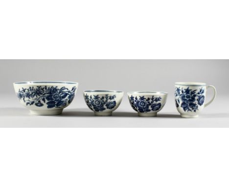 A CAUGHLEY BLUE AND WHITE CUP and a bowl, 4.5ins diameter, and a pair of bowls, 2.75ins diameter.