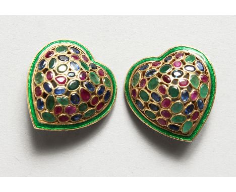 A GOOD PAIR OF RUBY, SAPPHIRE AND EMERALD HEART SHAPED EARRINGS.