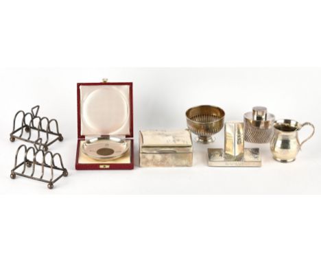 Presentation silver paperweight in the form of a mile stone, Bedford-Lavendon Grange London 1923, presentation cigarette box,