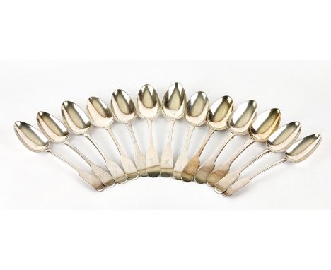 AMENDED DESCRIPTION WEIGHT AND ESTIMATE Harlequin part canteen of Irish fiddle pattern cutlery comprising, 8 table spoons, an