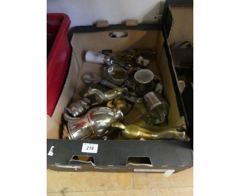 One box of mixed metalwares, to include dressing table mirror, brass horses, silver-plated teawares and other mixed items.