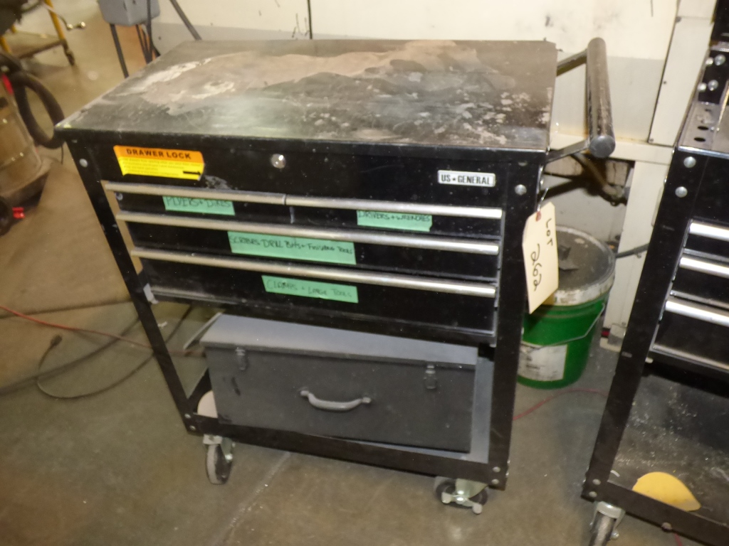  Choice of lots: 261, 262  } } } } US General 4 Drawer Roll Cart