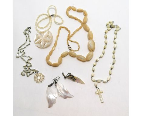 Qty of mother of pearl jewellery inc antique necklace (66cm), cross on necklace, hand carved brooches etc - SOLD ON BEHALF OF