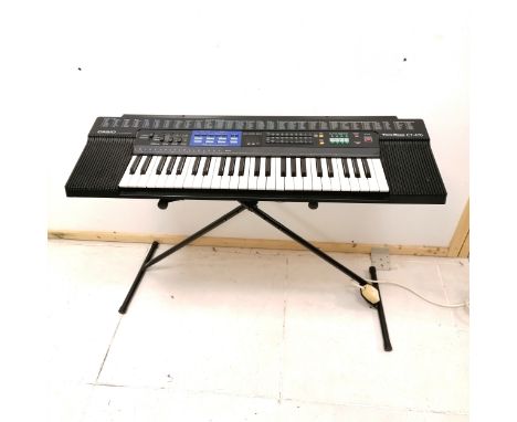 Casio Tone Bank CT-470 keyboard with folding stand and charger 