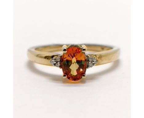 9ct hallmarked gold orange topaz &amp; diamond set ring - size O½ &amp; 2.3g total weight 