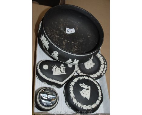 Various pieces of Wedgwood black basalt including trinket boxes, lighter, rose bowl, etc