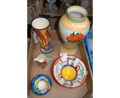 Five pieces of Wedgwood ''Bizarre based on Clarice Cliff'' including deco style bowls, jug and vase and a large vase (glaze c