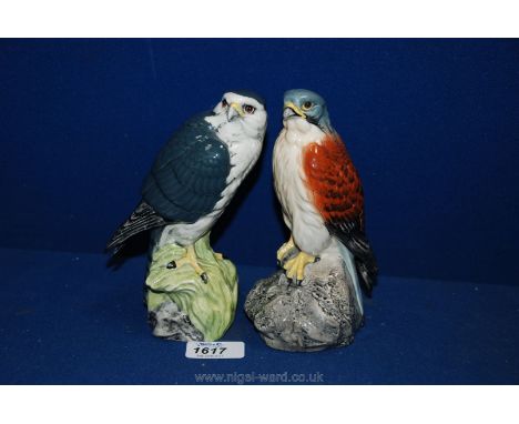 A Beneagles Decanter Scotch Whiskey (full) of a Merlin and Beneagles Scotch Whiskey Kestrel (full)