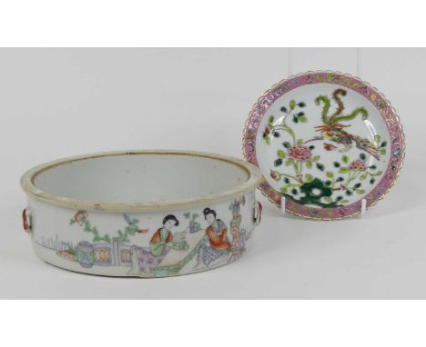 A Chinese republic period porcelain dish, enamel decorated with figures, dia. 22cm, together with a Chinese Nyonya porcelain 