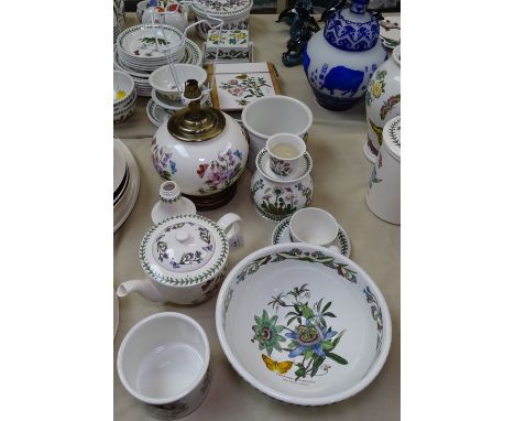 Portmeirion Botanic Garden teapot, fruit bowl, a lamp etc 
