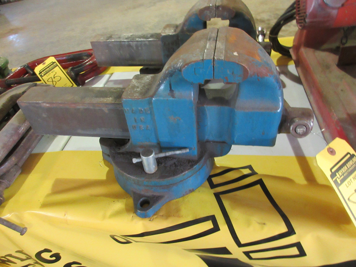 { Group of lots: 81, 82 (P) } MORGAN MILWAUKEE 50 5'' BENCH VISE
