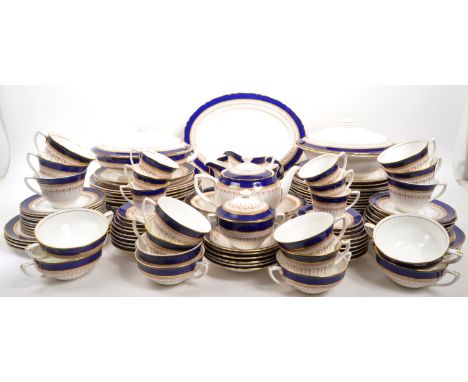 Royal Worcester - A large 20th Century porcelain fine bone china tea and dinner service by Royal Worcester in the Regency blu