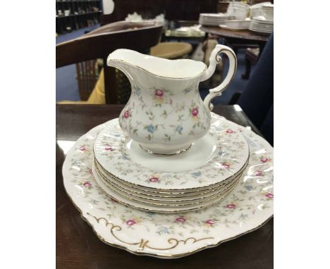 PARAGON 'FIRST CHOICE' HALF TEA SERVICE