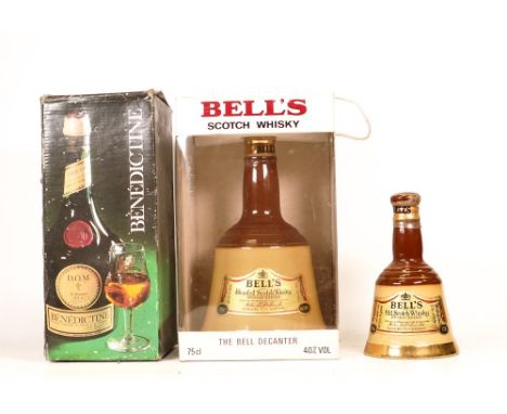 Vintage boxed Benedictine Liquor, boxed 75cl Bells Blended Scotch Whisky &amp; similar 10cl decanter (3) 