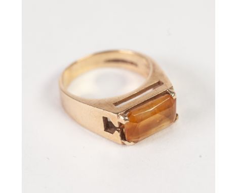 9ct GOLD DRESS RING, with a narrow oblong citrine in a four claw setting, 5gms, ring size 'M/N' 