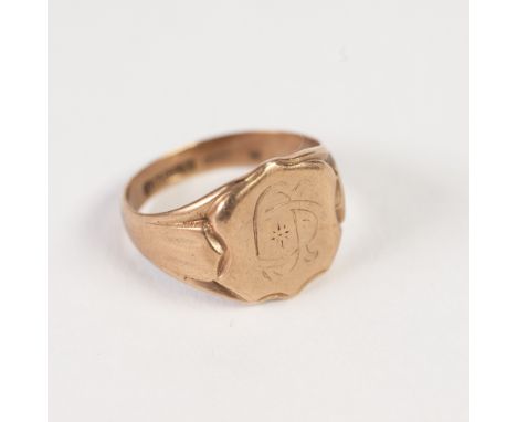 9ct  GOLD SIGNET RING, with shield shaped top, Birmingham 1929, 5.4gms, ring size 'P/Q' 