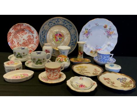 Ceramics - Royal Worcester including hand-painted leaf dishes,c.1887; a hand - painted trumpet vase, signed Gresley, another 