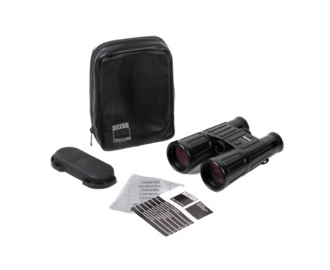 Zeiss 10x40 B T* compact binoculars. S/N 264997
