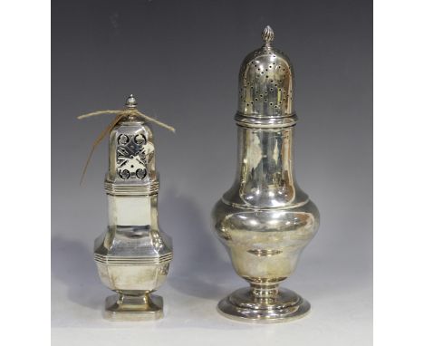An Edwardian silver baluster sugar caster with pierced domed lid and spiral finial, on a circular stepped foot, Birmingham 19