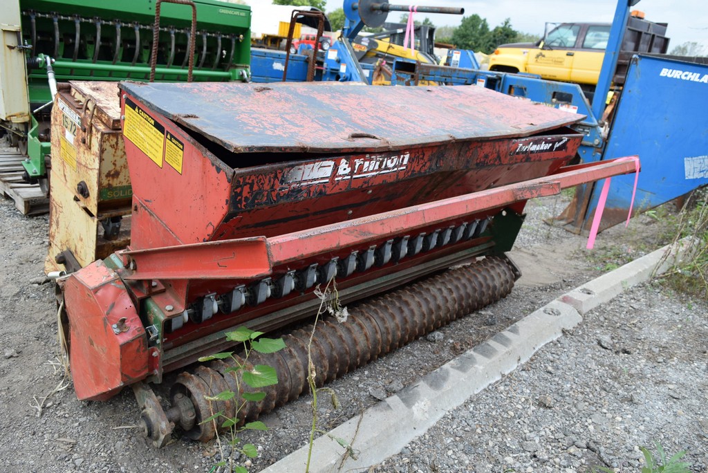 BRILLION TURFMAKER JR 3 POINT HITCH SEEDER, TO FIT UTILITY TRACTOR