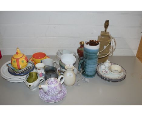 MIXED LOT OF MODERN CERAMICS, CUPS, SAUCERS, TEA POT, PLUS A FURTHER MODERN CLOISONNE VASE, SMALL POOLE POTTERY PIN DISHES, M