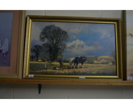 OLEOGRAPH PRINT OF A PLOUGHING SCENE WITH HEAVY HORSES, GILT FRAMED, 75CM WIDE