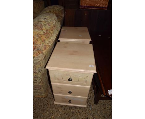 PAIR OF LIGHT WOOD EFFECT THREE DRAWER BEDSIDE CABINETS, 70CM HIGH