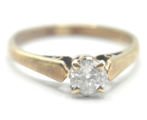 A hallmarked 9ct gold solitaire ring set with a round cut diamond. Diamond estimated 35 pts. Hallmarked Birmingham 1978. Weig