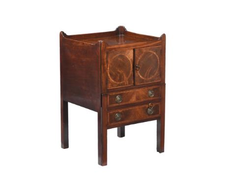 A GEORGE III MAHOGANY NIGHT COMMODE LATE 18TH CENTURY 78cm high, 49cm wide, 48cm deep 