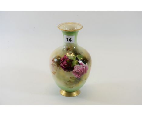 AN EARLY 20TH CENTURY HADLEY'S ROYAL WORCESTER PORCELAIN VASE with hand painted roses and leaves, signed A. Chidley, with gil