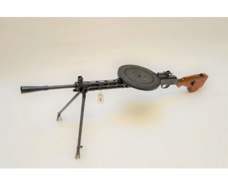 A RUSSIAN DEACTIVATED DEGTYROV DP28 LIGHT MACHINE GUN (rarer 1937 production date and low serial number), with deactivation c