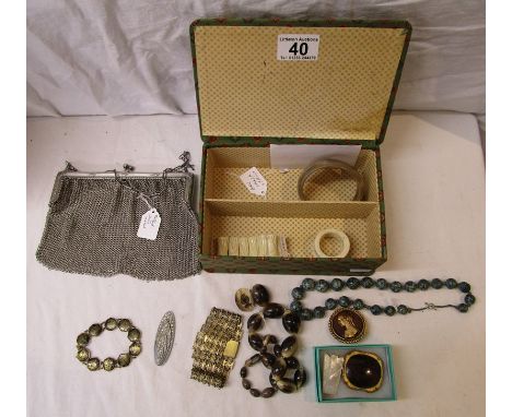 Box of costume jewellery to include chain purse