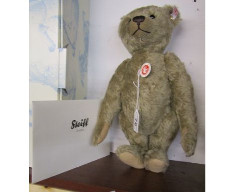 Steiff Teddy bear - Boxed