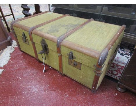 Steamer trunk