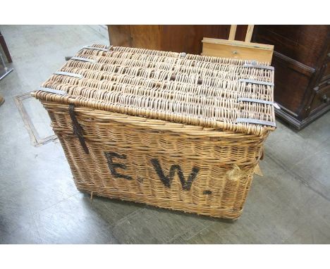 A large wicker hamper, 100cm x 54cm