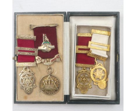 Royal Arch Chapter breast jewels including silver-gilt examples, including Friendship Chapter 2963. P&amp;P Group 1 (£16+VAT 