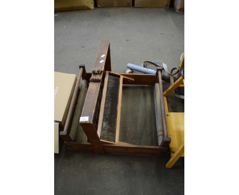 VINTAGE LOOM