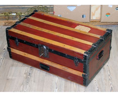A vintage steamer trunk, length 82.5cm